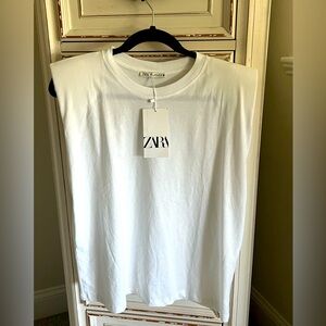 Zara shoulder pad top. Size: Medium ,white color